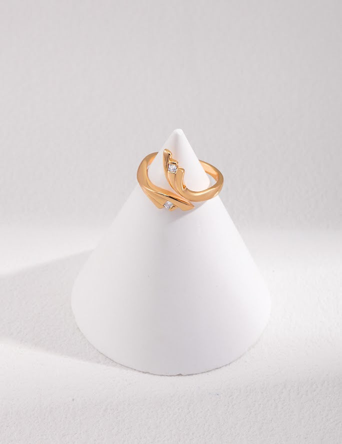 Eternal Shine Zirconia Ring - CélineDor